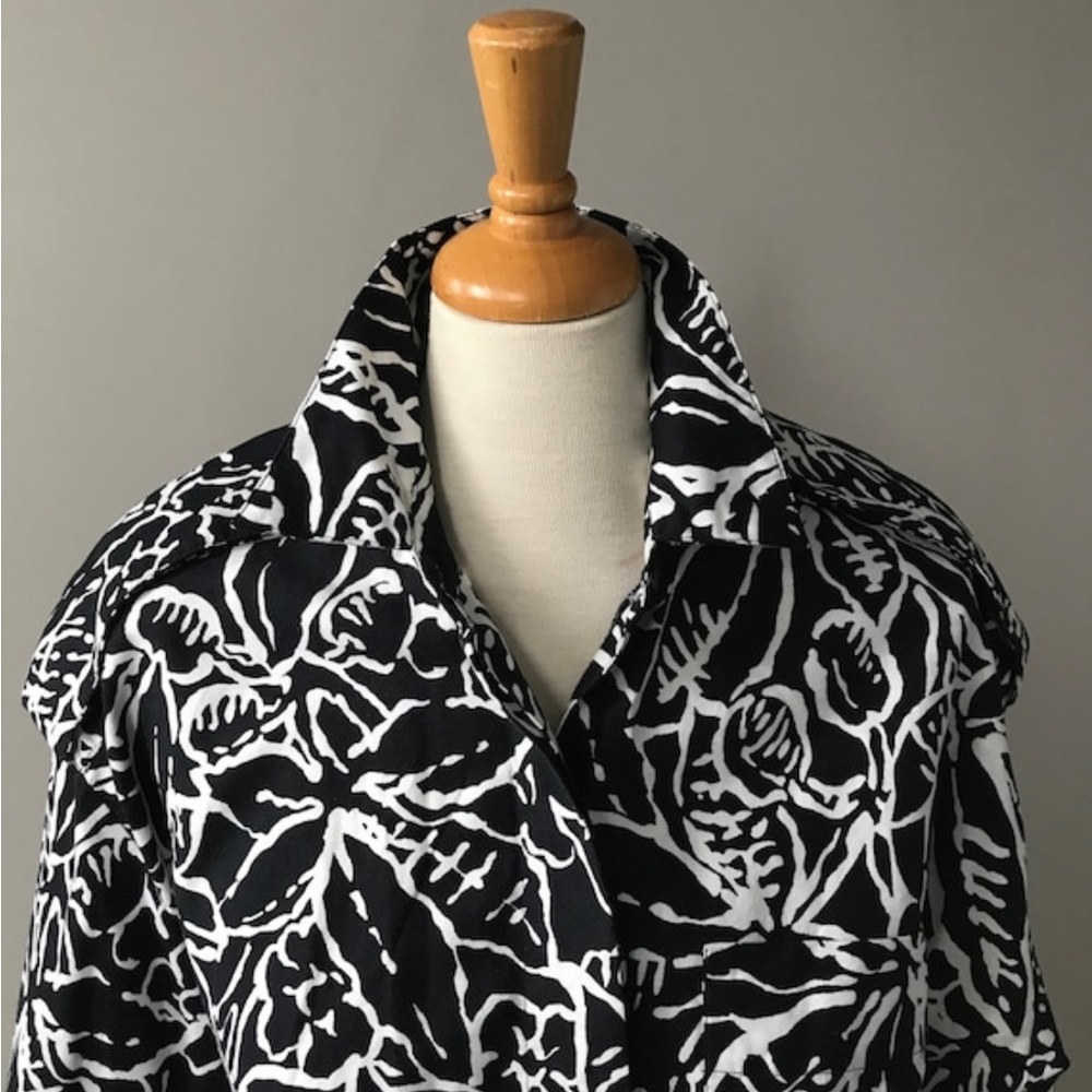 Vintage Holt Renfrew 100% cotton floral blouse beach coverup M